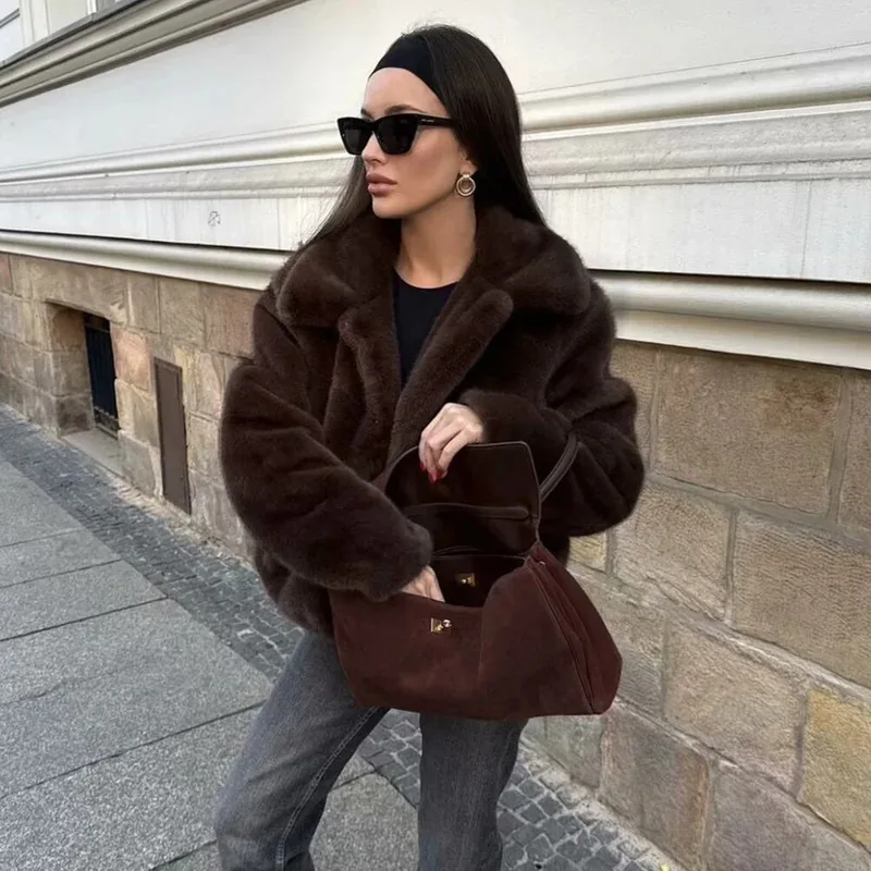 Winter New Women's Clothing Style Versatile Collar Long Sleeve Artificial Fur Effect Short Coat