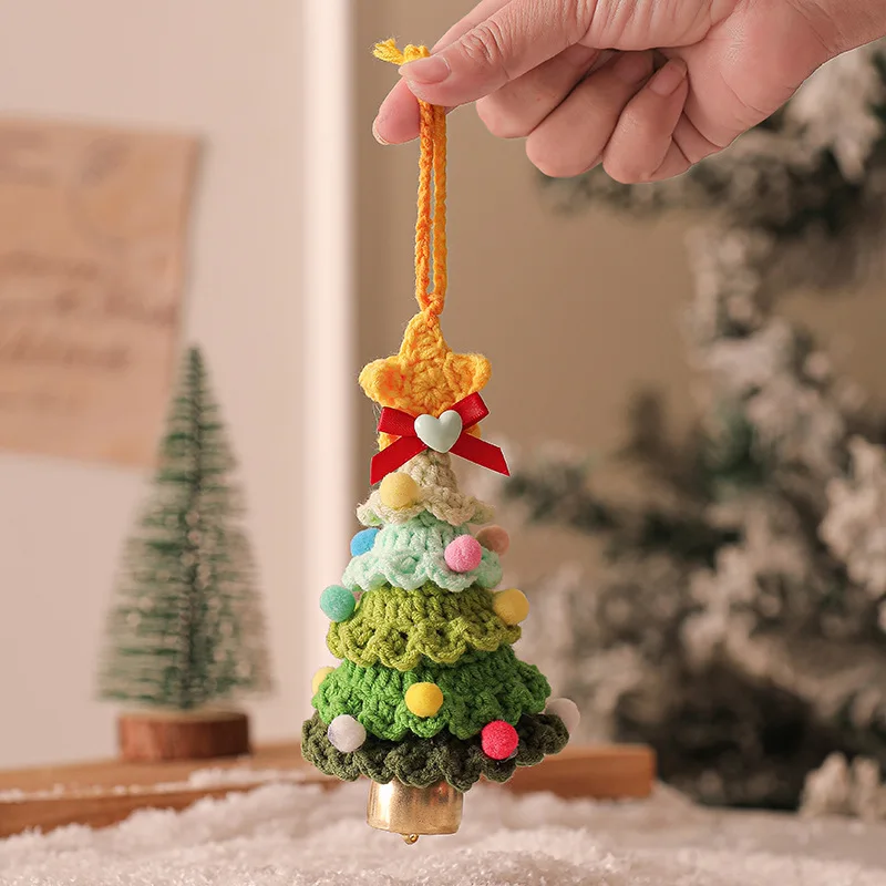 ตุ๊กตาพืชต้นคริสต์มาส Handmade โครเชต์พวงกุญแจจี้ขนาดเล็กต้นคริสต์มาสแขวนตกแต่ง