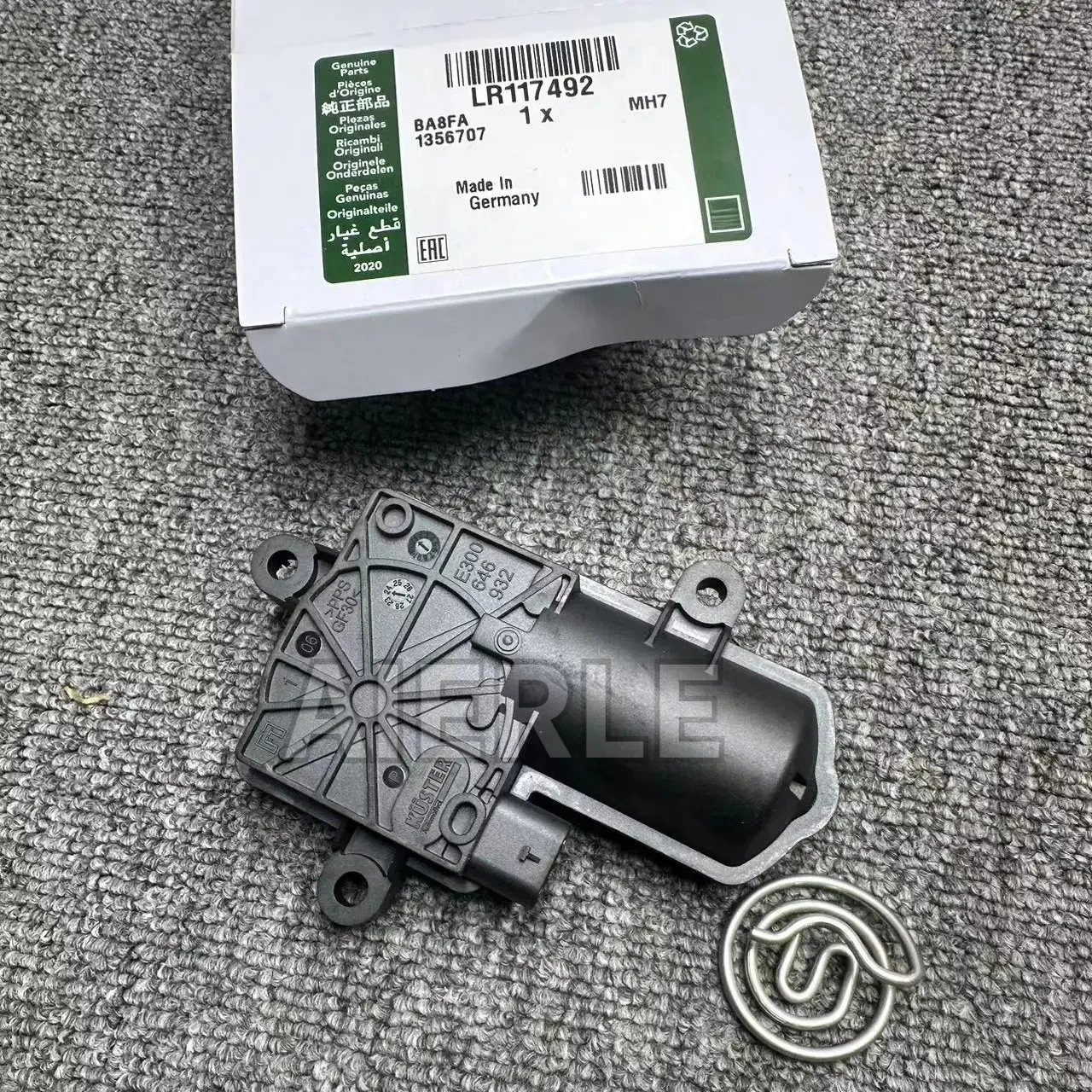 Suitable for Land Rover Range Rover Evoque Velar Discovery electronic exhaust valve LR117492 car spare parts