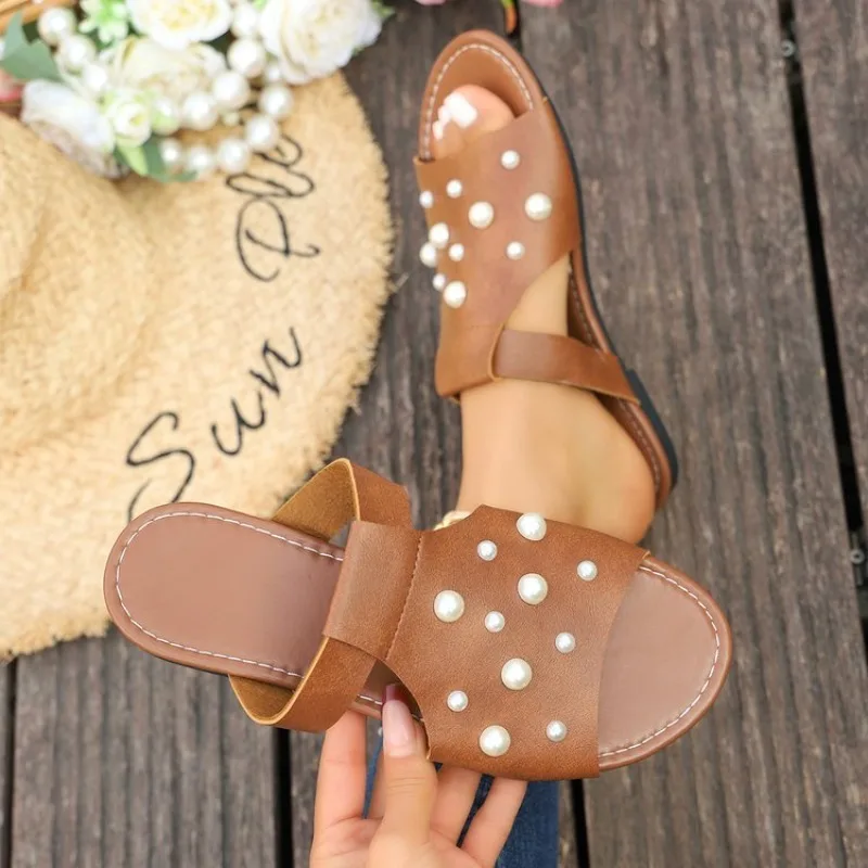 

Women Casual Slip on Flat Sandals Elegant Pearl Beaded Faux Leather Wide Strap Open Toe Summer Beach Comfort Daily Walking Shoes