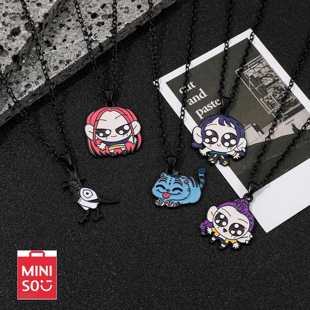 

Kpop Demon Hunters HUNTRIX Necklace LOGO Pendant Necklace ZOEY MIRA RUMI Fans Collection Jewelry Accessories