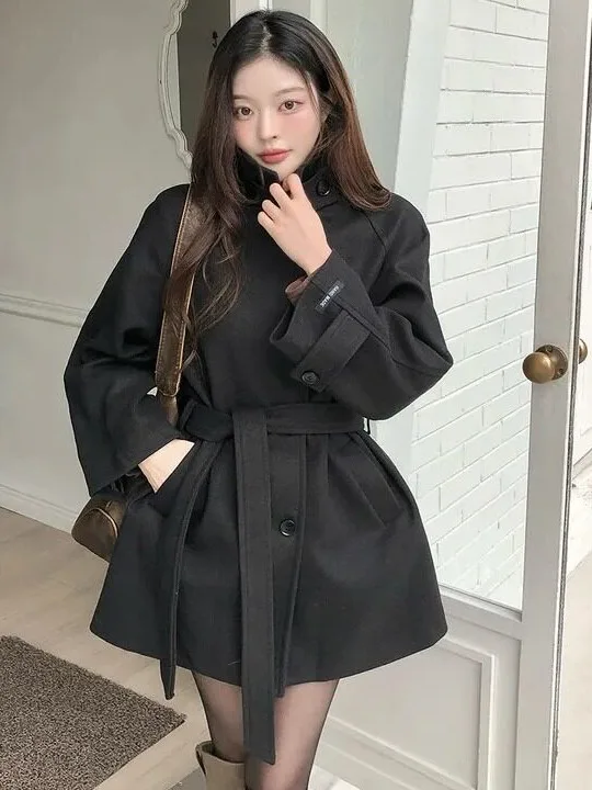 Khaki Short Woolen Coat Women's 2026 Autumn Winter Korean Style Premium Feeling Small Size Tweed Coat Female Outerwear