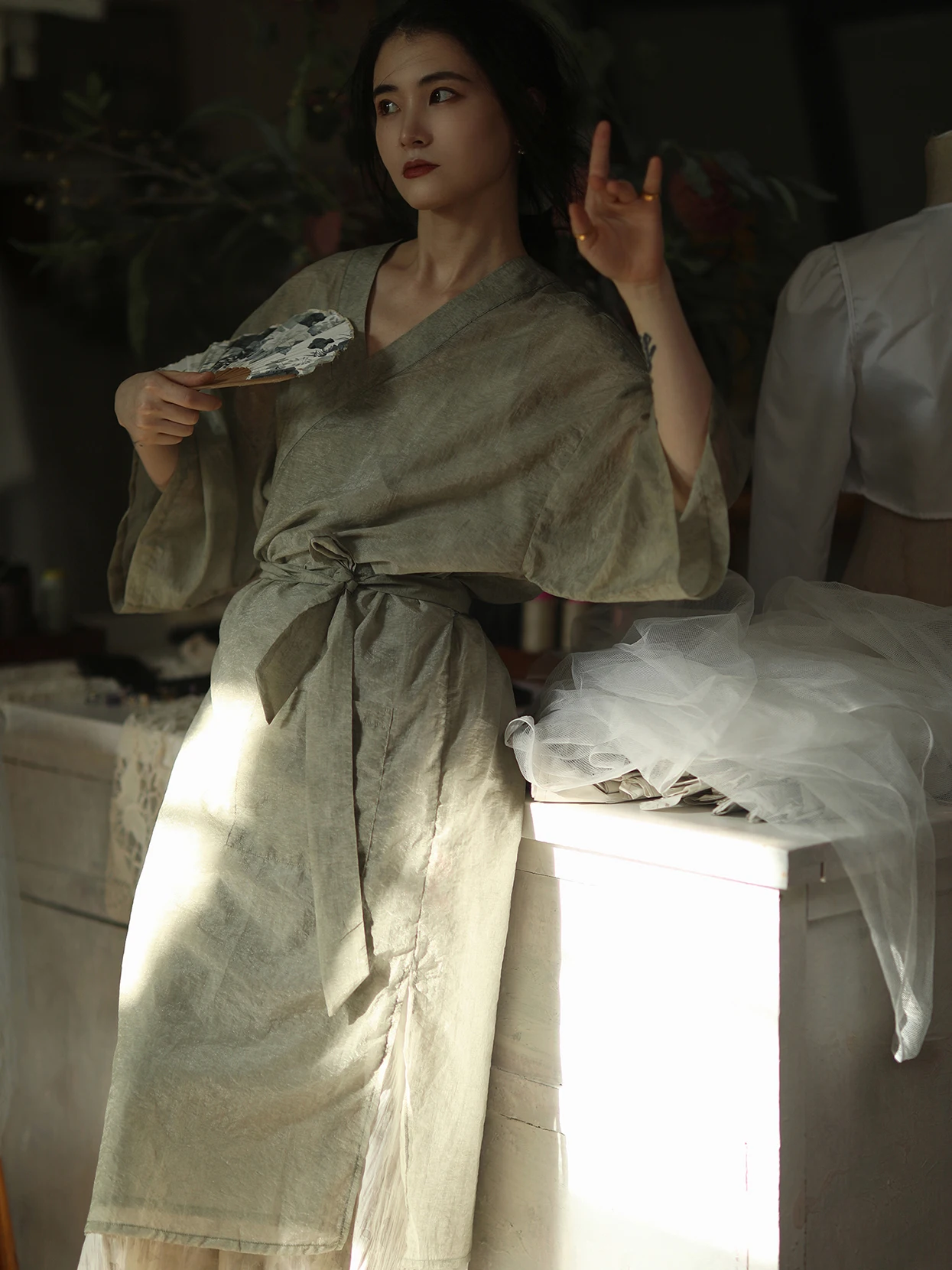 

Ninth Cloud Long Sle Pillow Wind Handmade Dyeing Silver Light Ivy een National Sle Multi-Way Robe Long Coat