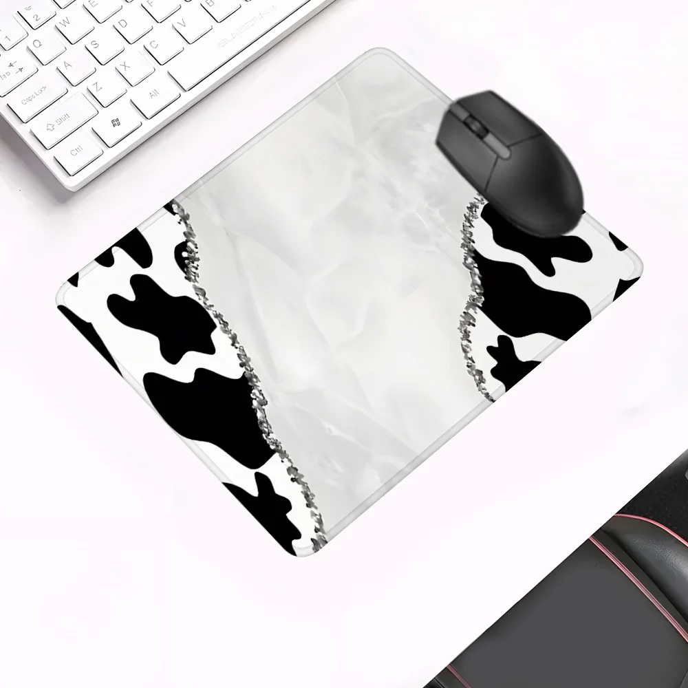 Black and White Mouse Pad Cute XXL Gaming Mousepad Rubber Base with Stitched Edge Non-Slip Desk Pad Computer Desk Accessories