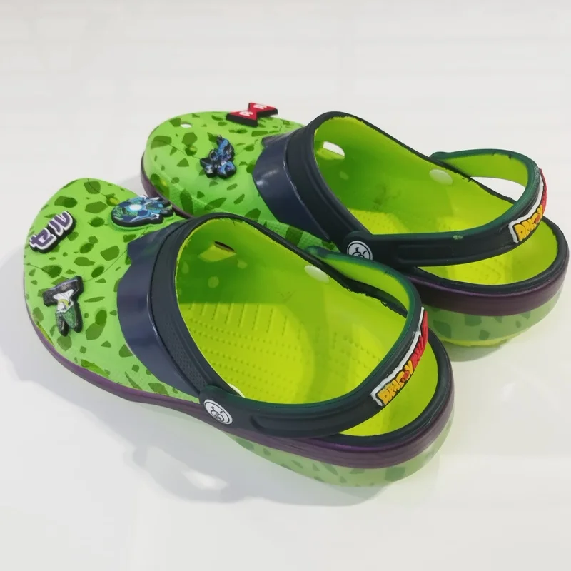 2025 novo quente dragon ball frissa adulto crianças buraco sapatos lazer confortável sapatos de praia não deslizamento chinelos ao ar livre