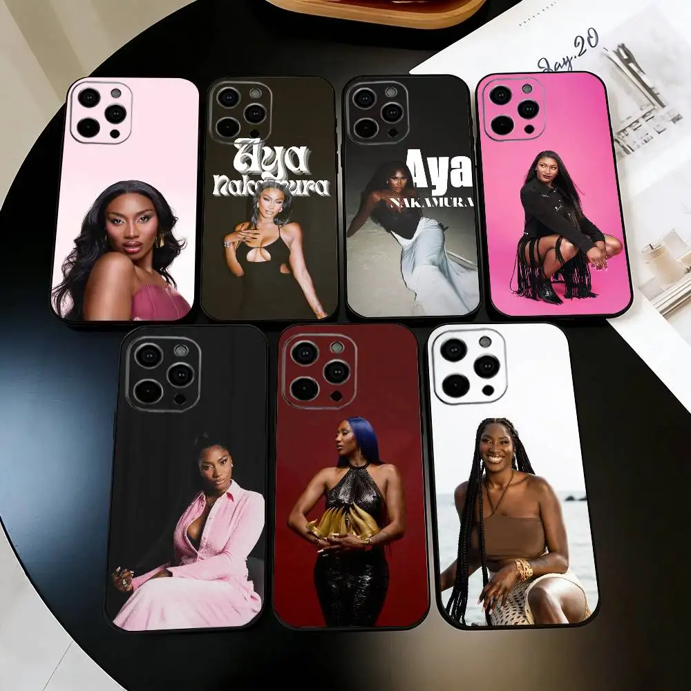 Französischer Sänger A-Aya N-Nakamura-AN Handyhülle für iPhone 17, 16, 15, 14, 13, 12, 11 Plus, Pro Max, Andere Modelle, Weiche Schwarze Hülle