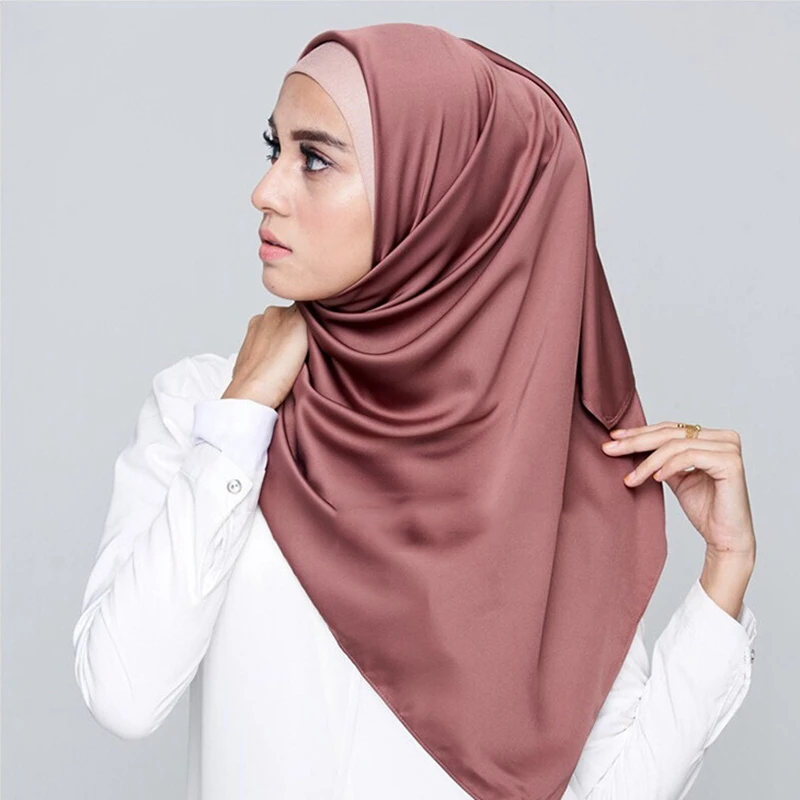 Sciarpa di seta tinta unita quadrata 90*90 Foulard Foulard Bandana in raso Cheveux fazzoletto da collo accessori Hijab per sciarpa per capelli donna