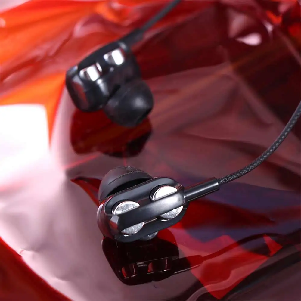 

Headphone Stereophony In Ear Type Plug-Type Stereo Earphones Bass Earbuds Wired Headphone Wired Headset 3.5mm Earphone
