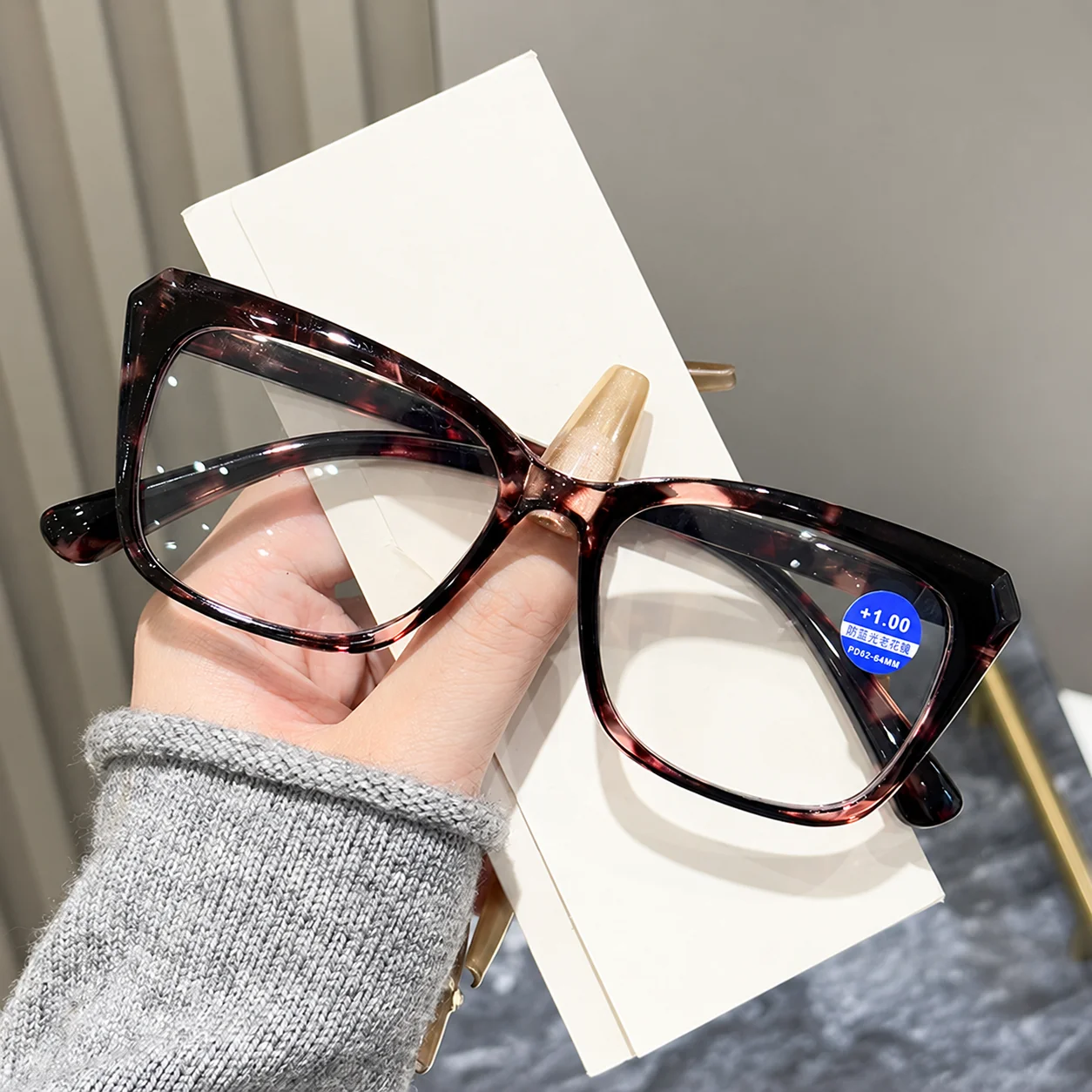  KLASSNUM Women Fashion Cat Eye Reading Glasses Anti Blue Light Goggles Hyperopia Eyewear Presbyopia Eyeglasses +1 +1.5 +2.5 +3