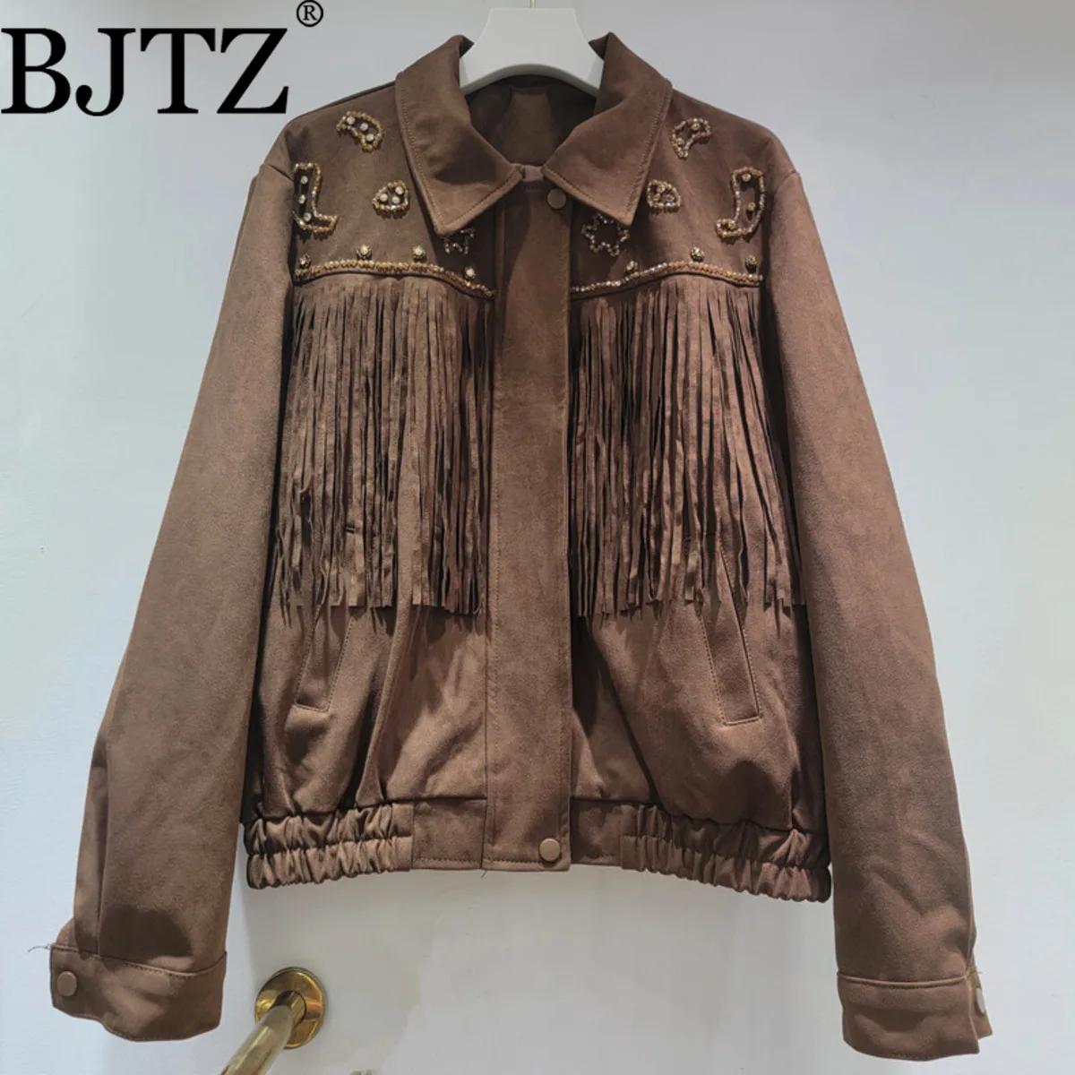 

BJTZ Women’s Suede Fringe Beaded Short Jacket Autumn 2025 Casual V-Neck Outerwear Luxury Elegant Minimalist Designer Comfortable