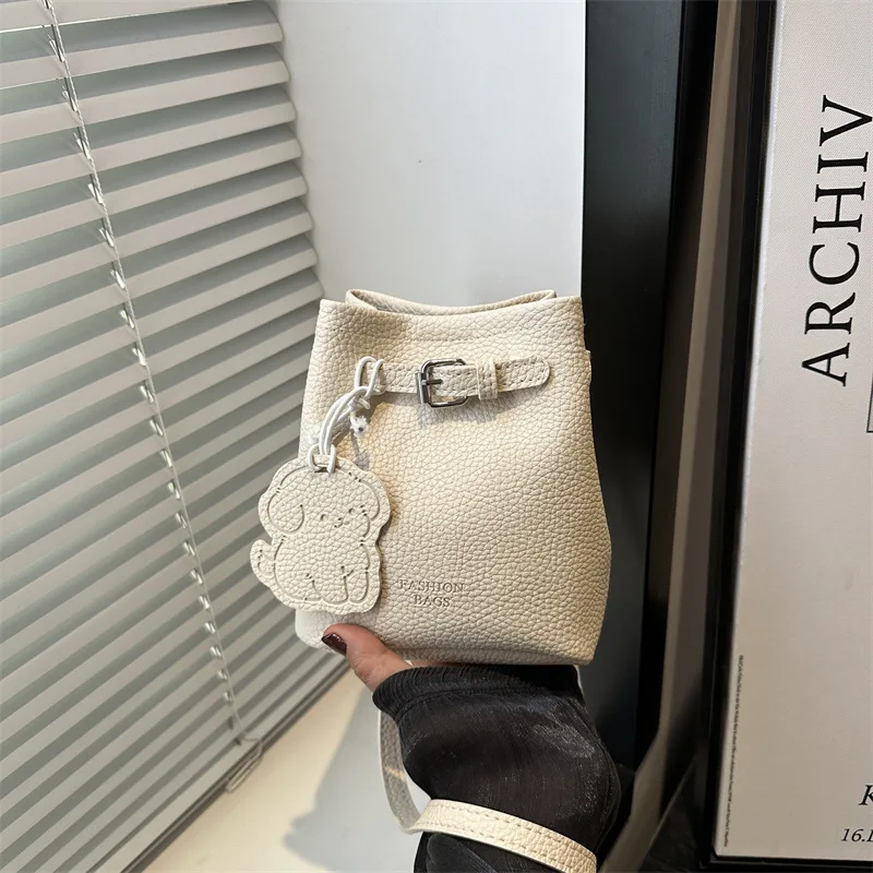 

​​2025 Unique Bucket Bag for Women Stylish Shoulder Crossbody Purse Minimalist Work Tote Fashionable Small Handbag​
