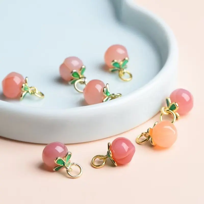 Natural salt source agate inlaid with small peaches DIY crystal accessories accessories