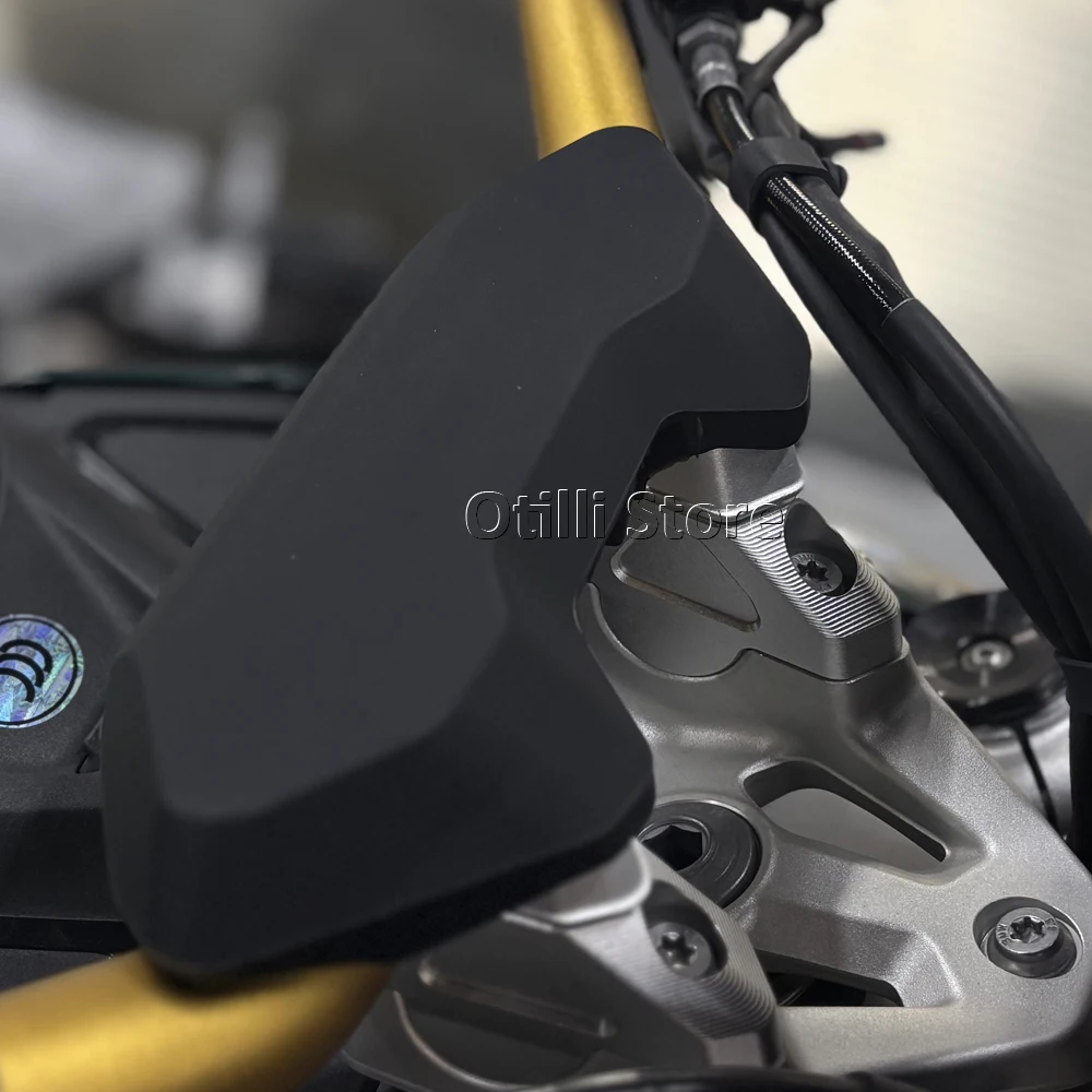 Bmw R1300GS ADV R 1300 GS R1300 GS アドベンチャーハンドルバーバーパッドスポンジ胸プロテクタークロス保護オートバイ Accessorie