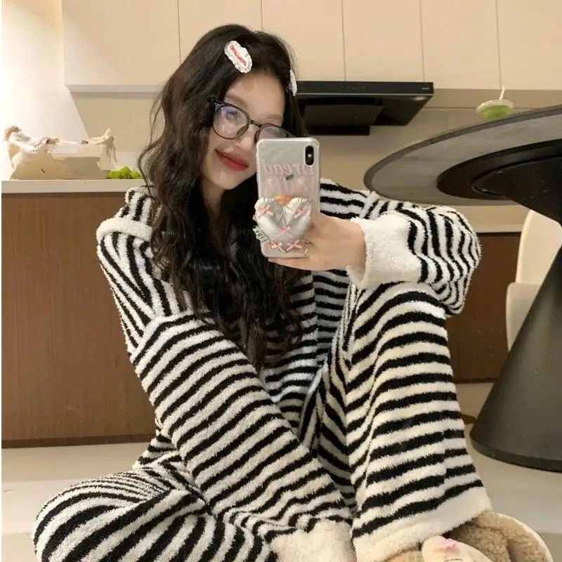 

Полубархатная толстовка принцессы, пижамные комплекты, модная полосатая одежда с длинными рукавами для девочек, теплая осенне-зимняя одежда, одежда для сна на открытом воздухе