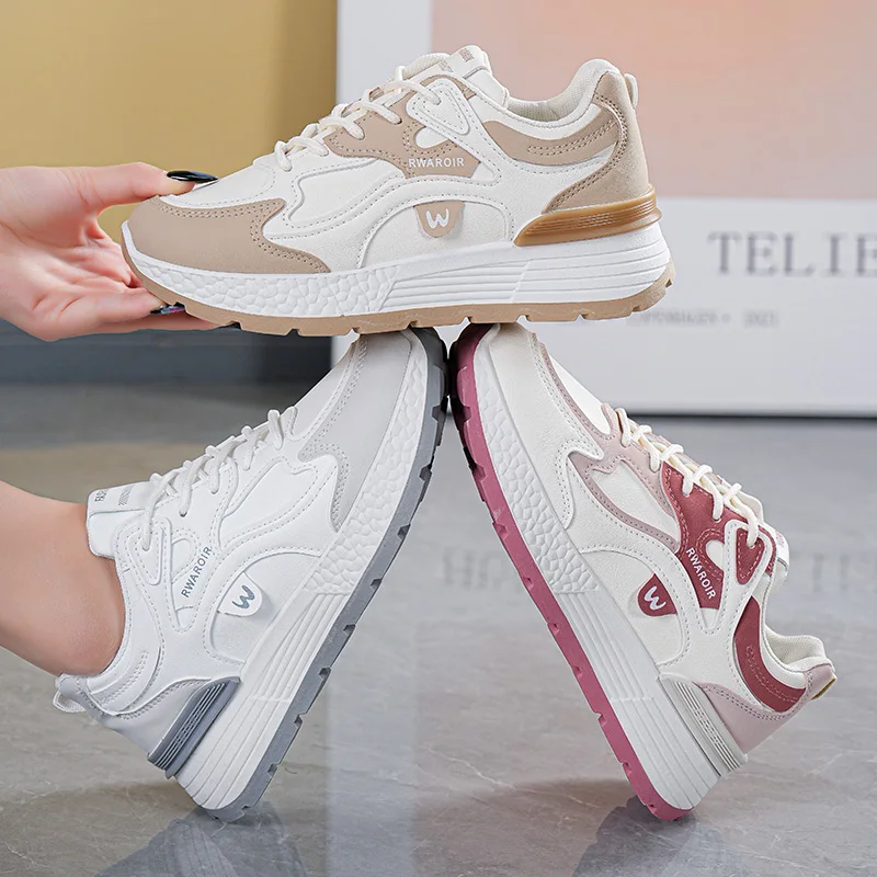 

Новые спортивные женские модные четырехсезонные повседневные кроссовки большого размера с плоским верхом и низким верхом с цветными блоками на толстой подошве