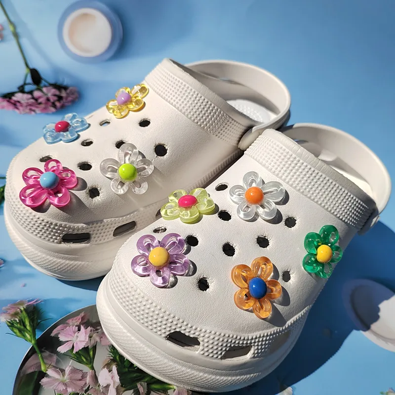 Hot sales 9pcs 5 petal flower Hole shoe Charms Designer DIY Shiny Bling Shoes Decaration for Clogs Kids Boys Women Girls Gifts