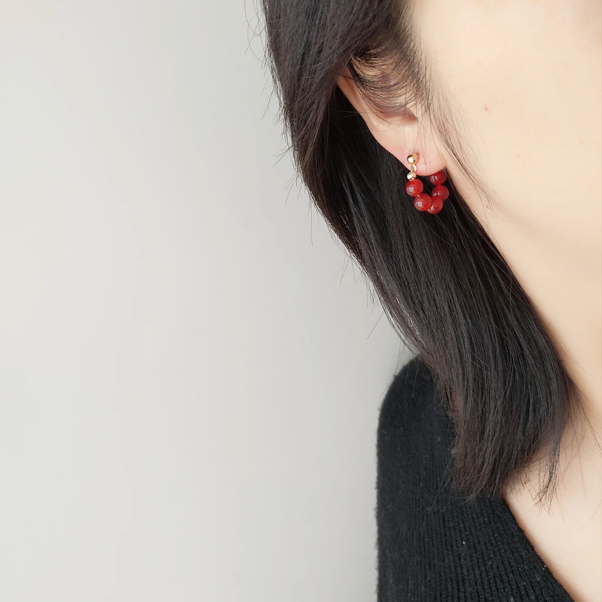 Fashionable and individual natural red agate earrings, ear rings, earrings and women's accessories