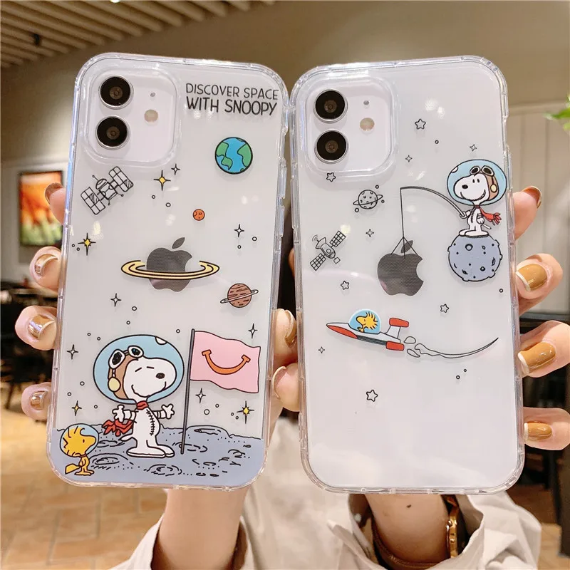 Funda de teléfono transparente con dibujos de astronauta de Snoopy para iPhone 16 15 13 12 11 Pro Max Xr Xs Max 14 Plus 8 Plus, funda suave bonita