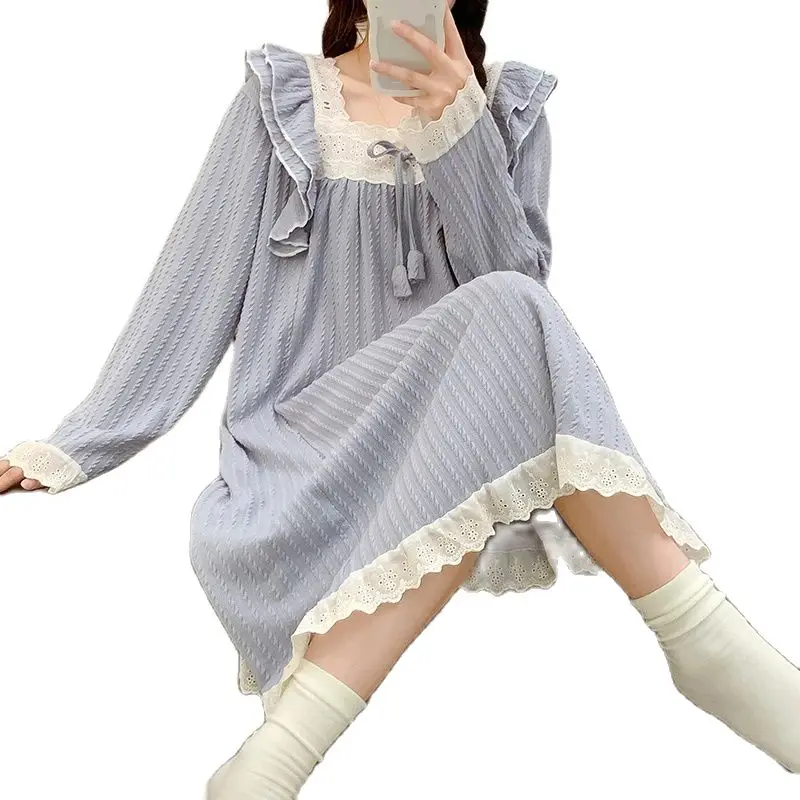 Plus Size Maternity Nightgown Sweet Lace Patchwork Ruffles Long Sleeve Square Collar Pregnant Woman Nightwear Dobby Dress+pads