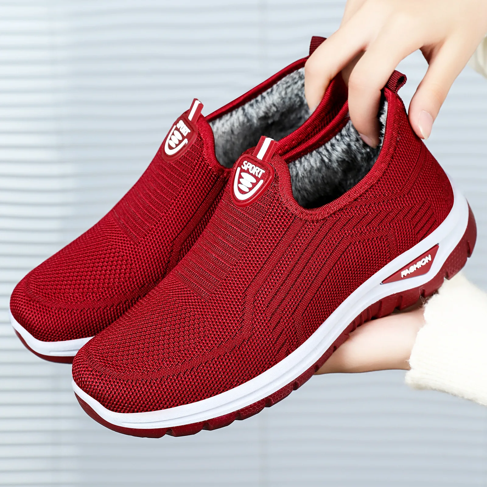 

New wedge heel plush shoes women's knitted flats elderly woman casual daily shoes slip on grandma walking shoes plush size 42 43