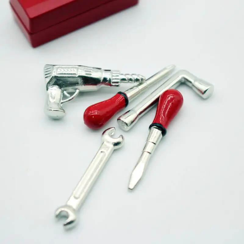 Perceuse pour maison de poupée, outil de réparation, clé, ensemble de cinq pièces, modèle miniature, accessoires de décoration de maison de poupée, jouets de jeu pour enfants, cadeaux