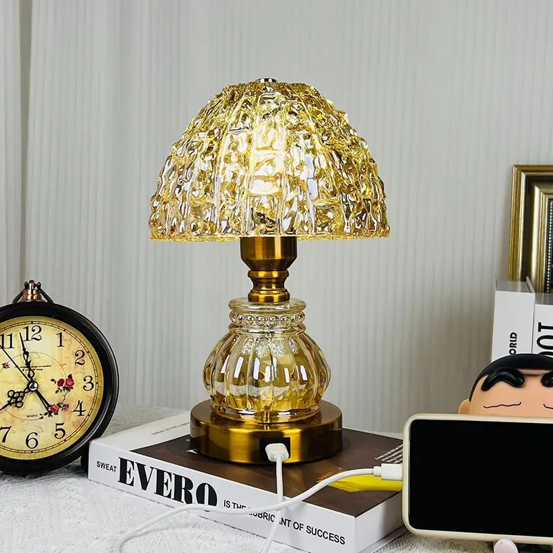 European Luxury Crystal Table Lamp Warm Home Bedroom Living Room Decorative Night Light Romantic Bedside Atmosphere Lamp