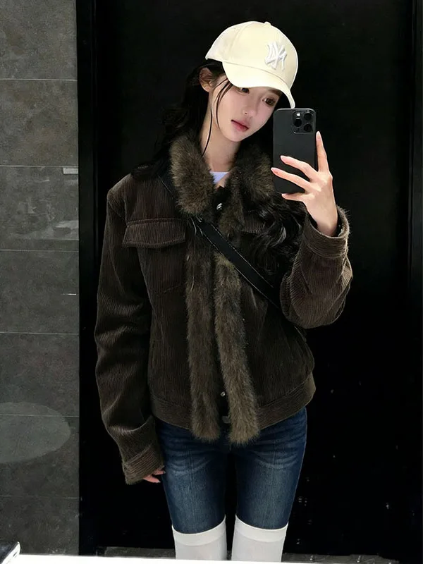 

Ретро-куртка в американском стиле с коричневым меховым воротником, женская весенняя утепленная приталенная куртка из хлопка, женское пальто