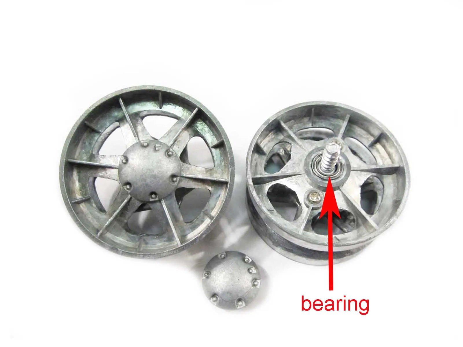 

Mato 1/16 HengLong KV-1 RC Tank Metal Idler Wheels With Wheel Cap And Bearing TH00709