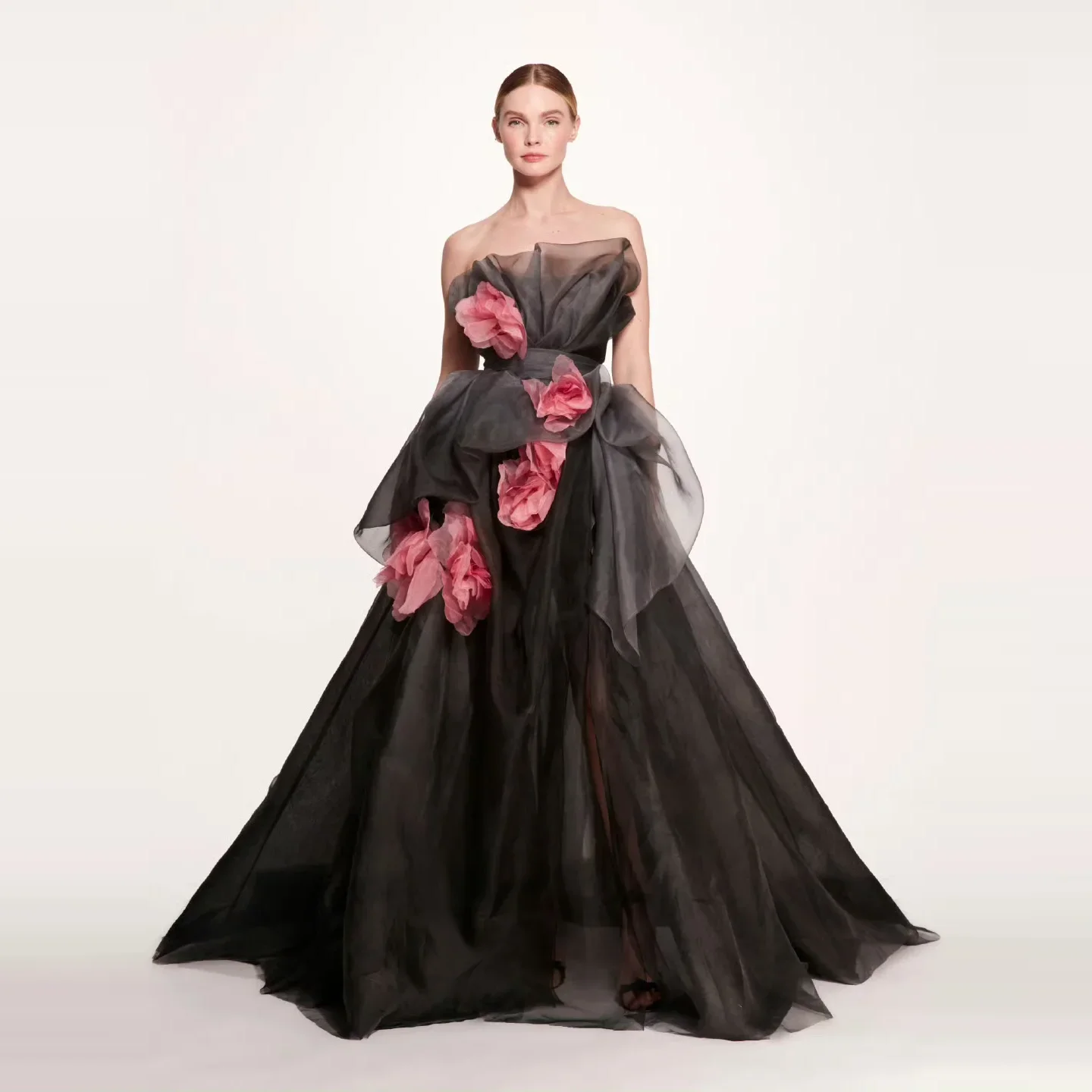 Arabic Pink Prom Gown Black Sleeveless Tierred Princess Dress Sttrapless Tulle Women Dresses For Party Floral Details