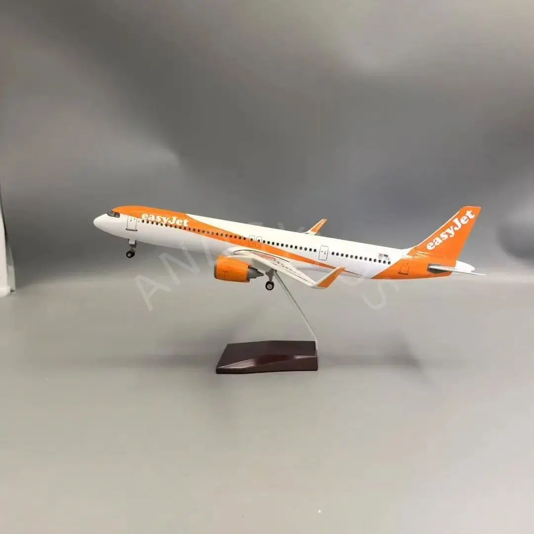 47 سنتيمتر تحصيل طائرة 321 EasyJet الخطوط الجوية A321 نموذج طائرة الراتنج طائرة مع الهبوط الجدول زينة طائرة