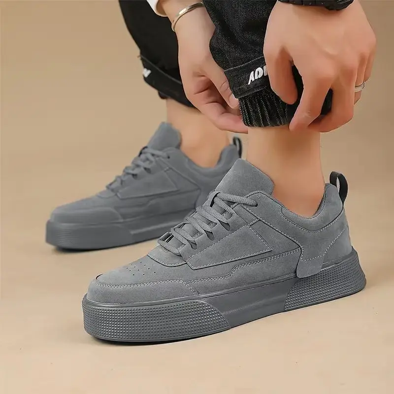 

Skateboard Shoes Men Sneakers Men Jogging Sport Flat Shoes Male Leather Tourism Waterproof Casual Running Board Shoes 46 47 48