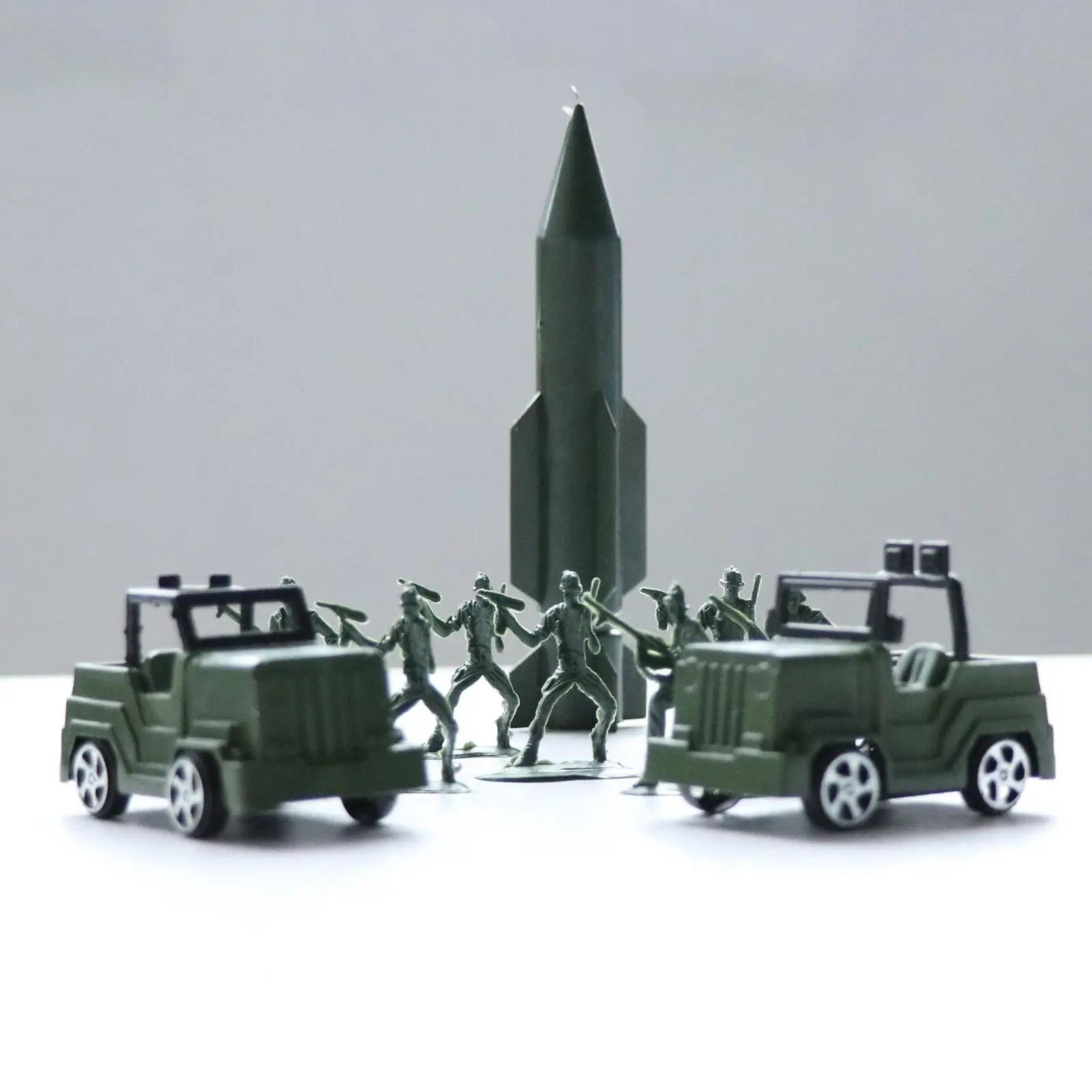 307 PCs Army Men Action Figures Army Toys, Playset,Toy Tanks, Warplanes, Station, Soldier Figures, Rocket, & Accessories