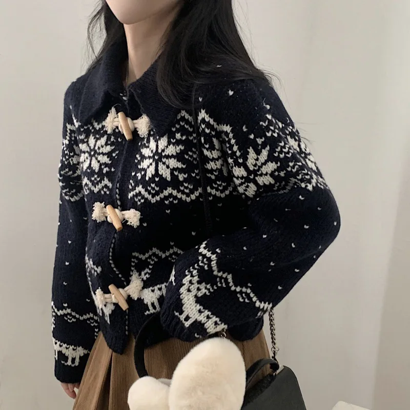 Winter New Nordic Style Thick Lapel Horn Buckle Snowflake Knit Cardigan Women's Warm Sweater Coat