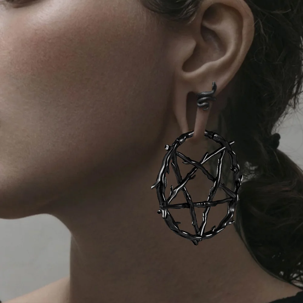 Vankula 2PC Fashion Pentagram Wreath Stainless Steel Plugs Ear Weight Gauges Tunnels Piercing Expander Stretchers Body Jewelry