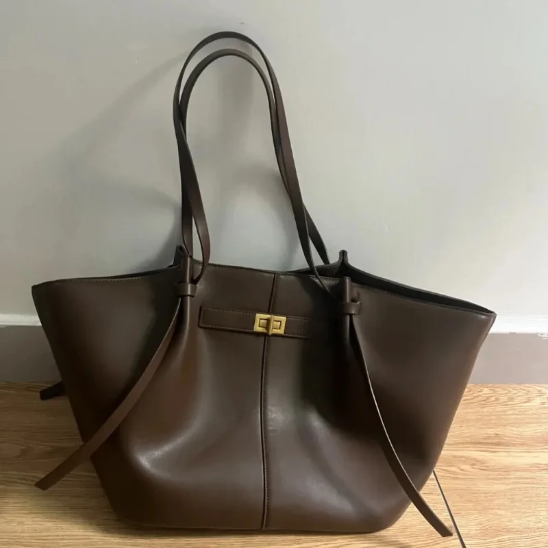 Brand Wing Shaped Handbag Luxury Gold Lock Buckle Design Tote Bag Women Large Capacity Shopping Bag Elegant Commute Underarm Bag