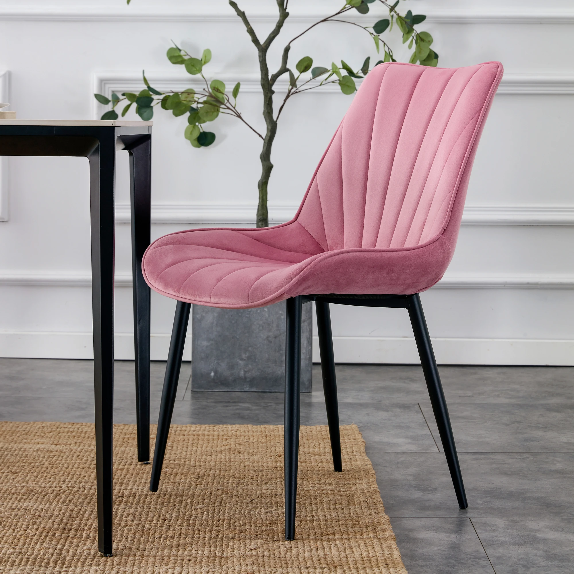 Nordic Modern Luxury Hot Selling Hotel Restaurant Dining Room Furniture Pink Velvet Kitchen Chairs With Metal Legs
