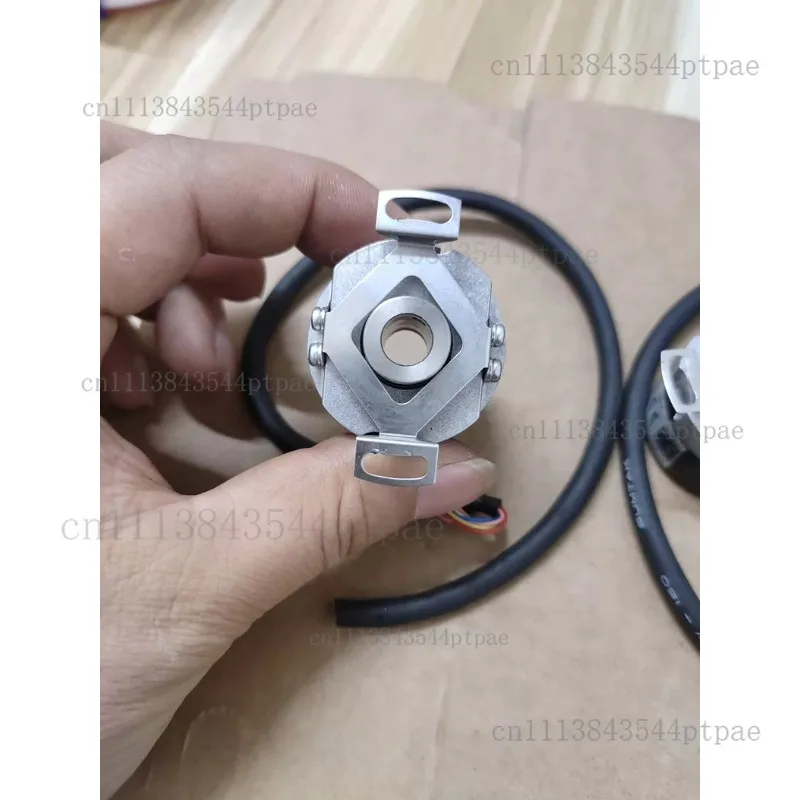 8mm Hollow Shaft Absolute Value Encoder Irt381-2000-519 (actual Picture Taken)