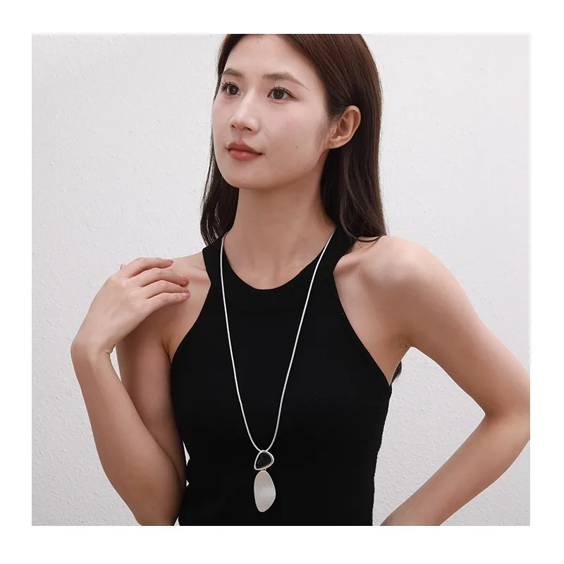 

New Sweater Chain Fashion Metal High-end Brushed Geometric Metal Long Necklace