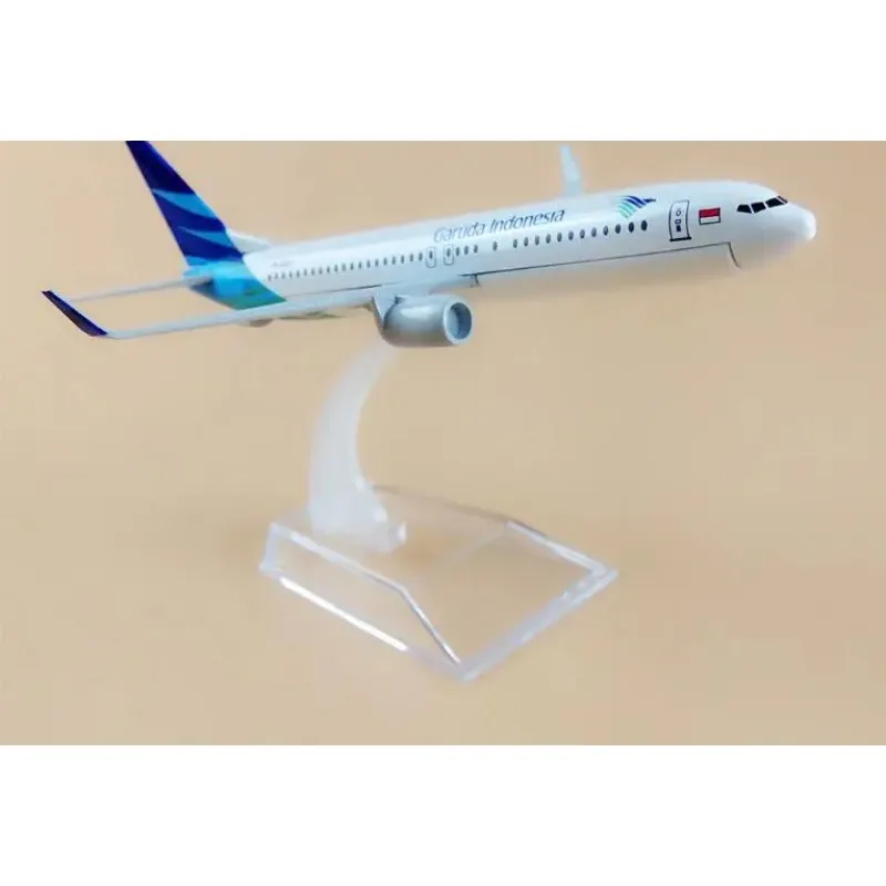 16cm Alloy Metal Air Garuda Indonesia Airlines Plane Model Boeing 737 B737 PK-GEH Airways Airplane Model Aircraft Mode