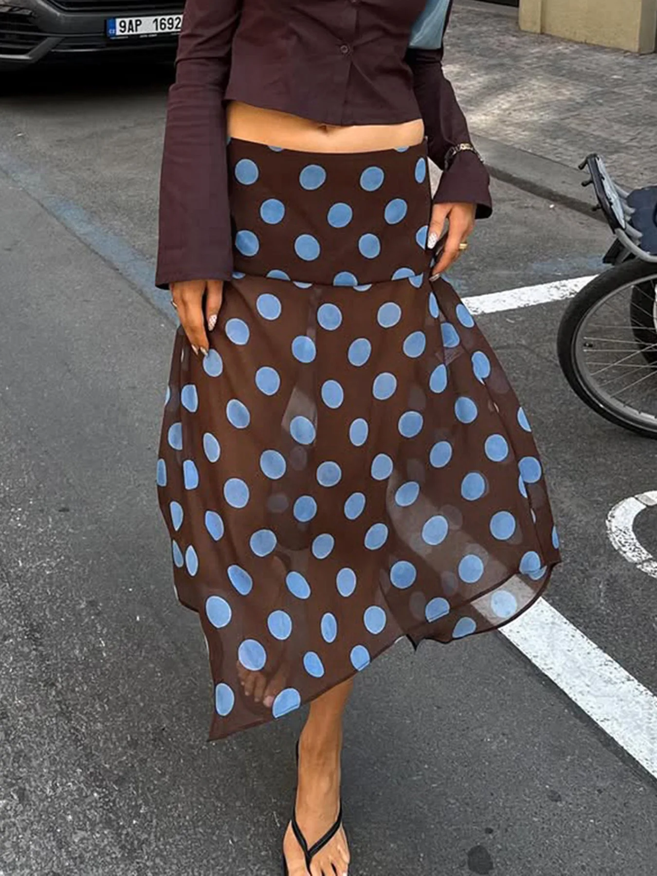 Ensemble haut col licou à pois pour femmes, dos nu, haut sans manches, Mini jupe fluide, costume élégant d'été, ensembles de mode pour dames, 2025