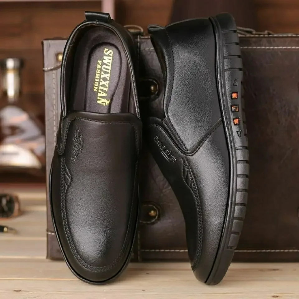 

Новая мужская повседневная обувь, деловые модельные туфли, деловые кожаные мужские классические оригинальные туфли без шнуровки по низкой цене для взрослых, тренд 2024 года, из искусственной кожи