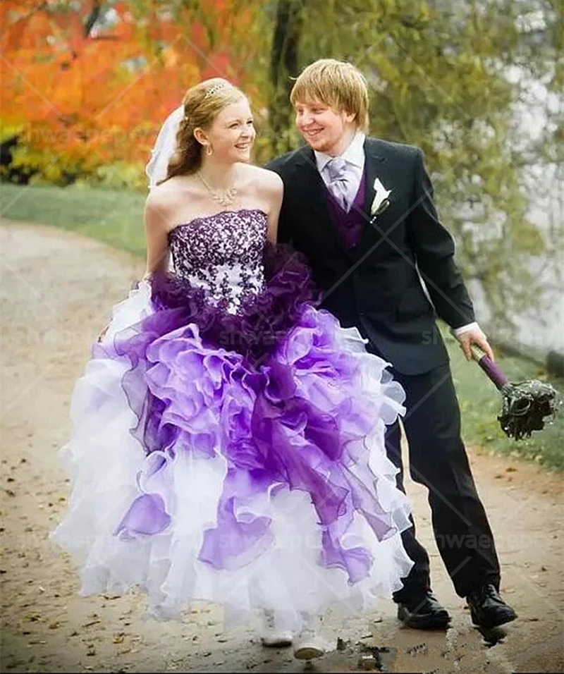 Vestido De novia rústico blanco y morado, vestido De novia largo De tul con volantes, sin tirantes, sin mangas, personalizado