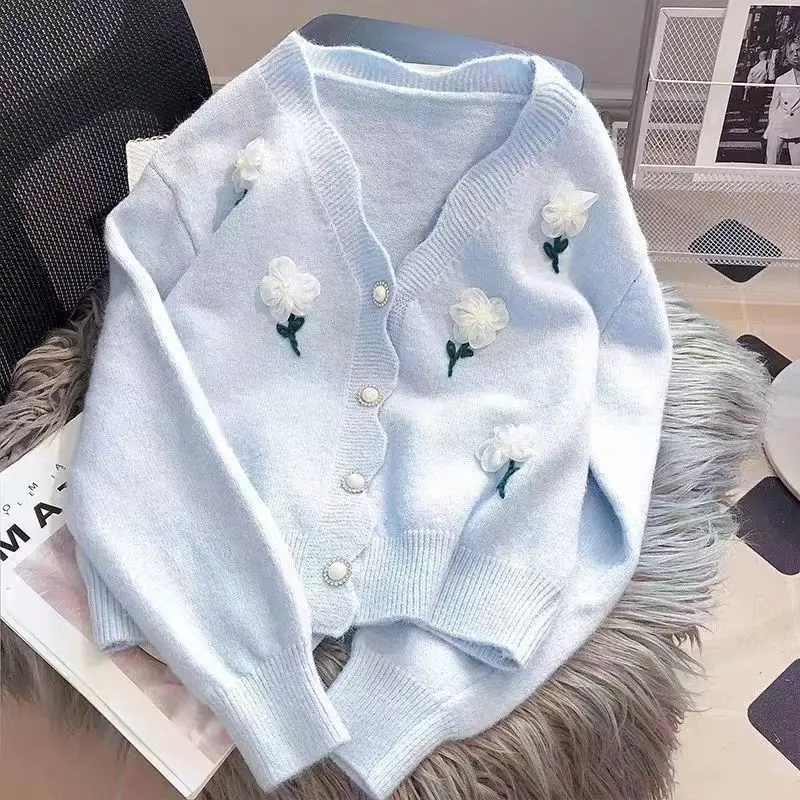 Autumn Winter New Fashion Floral V-neck Long Sleeve Sweater Coat Women Clothing Sweet Buttons Knitting Cardigan Female Top Tee