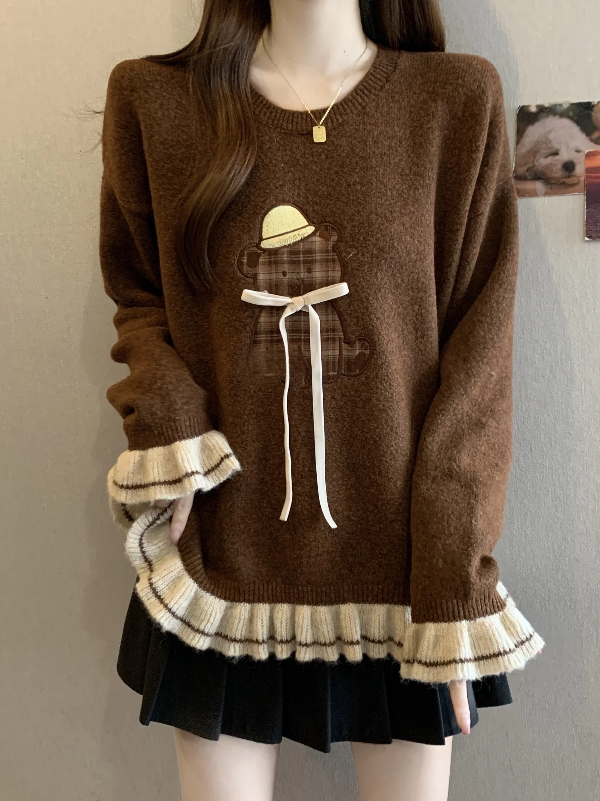 

Вязаный свитер большого размера с вышивкой в виде медведя, коричневый, свободного кроя, женский топ, скрывающий недостатки фигуры, трикотажная одежда