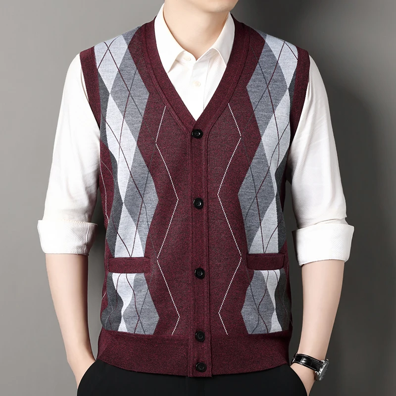 

Новый мужской вязаный кардиган-свитер, жилет на осень-зиму, толстый теплый жилет с v-образным вырезом и пуговицами, повседневный свободный удобный жилет для среднего возраста, пожилых людей