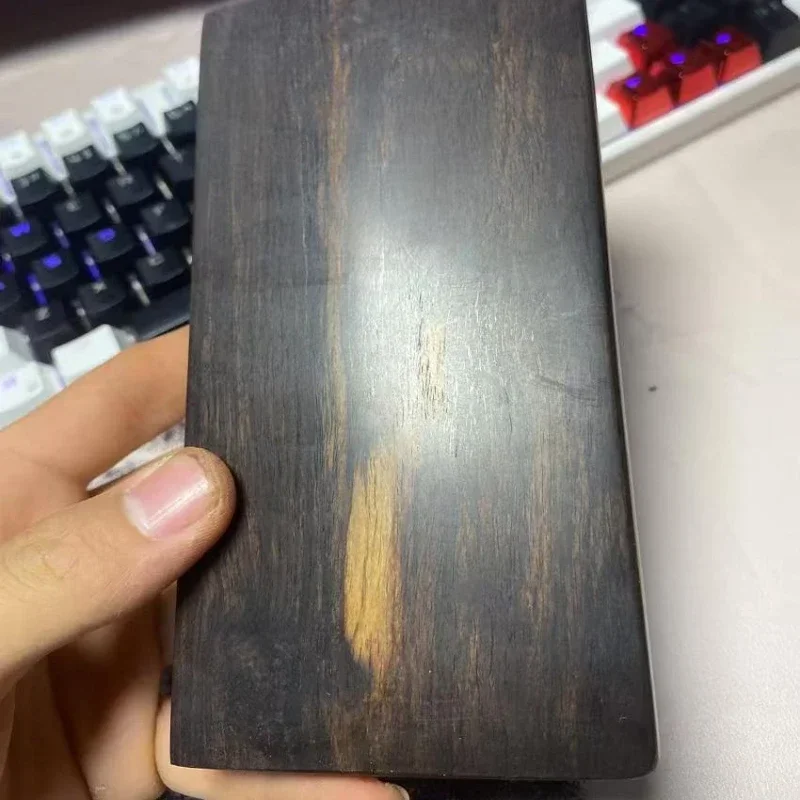 مسند يد من خشب الصندل الأرجواني مخصص من الخشب الصلب مريح راحة راحة راحة واحدة مضادة للانزلاق مريحة لعبة المكتب سوار مسند المعصم