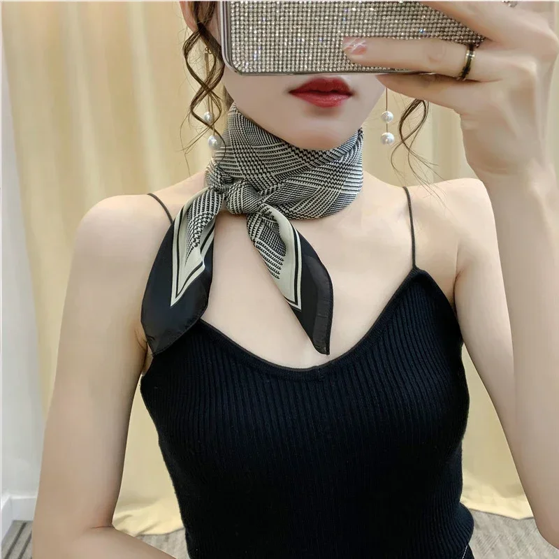 70*70 Silk Scarf for Women Luxury Silk Scarf Neckerchief Foulard Leopard Purse Square Designer Silk Triangle Scarf