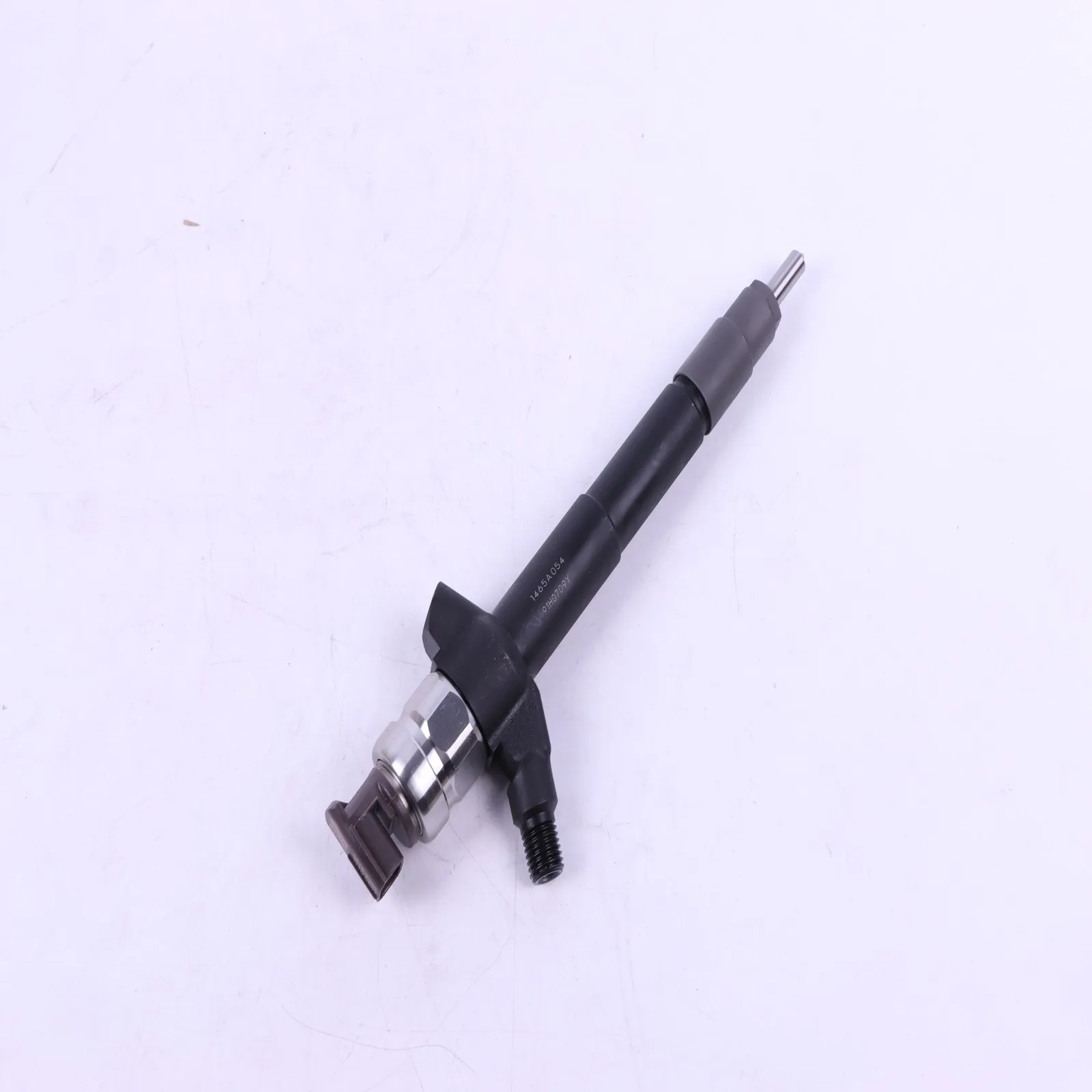 

095000-5760 1465A054 Fuel Injection System Injector FOR Mitsubishi 4M41 3.2L FOR John Deere 1410D 1510E 810D 810E 1070D 1070E