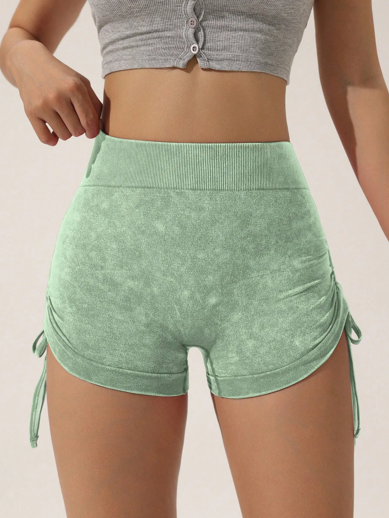 Kurze Shorts mit Kordelzug für Damen, pfirsichfarben, formgebend für den Po, ideal zum Fitness- und Radfahren, dreiteilige Hose, zum Laufen und für andere Sportarten, kurze Shorts. – Detail 6