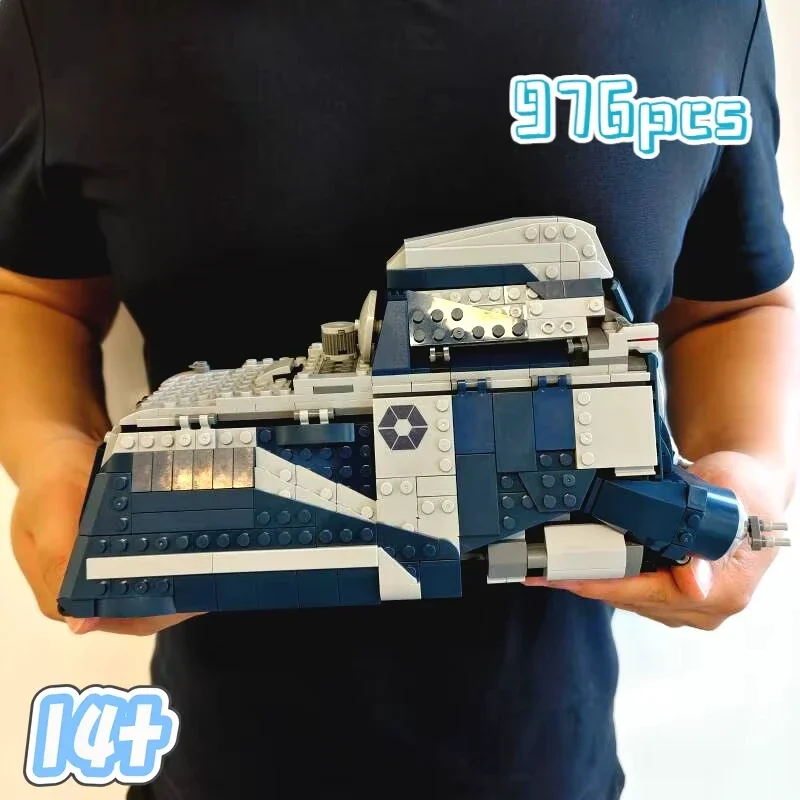 

Новая модель серо-голубого бронированного танка MOC, лодка для наземных перевозок, декоративный элемент для дома, строительные блоки, подарок для мальчика на праздник.